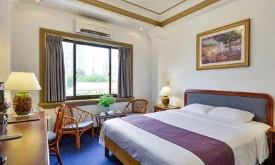 Standard-Doppel- oder Zweibettzimmer — The Spring Hotel